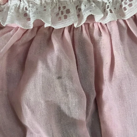 Lot of vintage 70s/80s doll clothes. Probably not haunted. - Picture 6 of 7